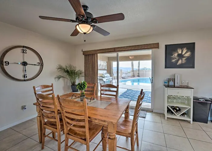 Holiday home 2 Mi To Dtwn: Havasu Oasis W/ Pool *